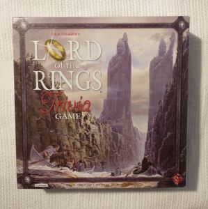 Lord of the Rings Trivia game, open but complete. For the book lovers!